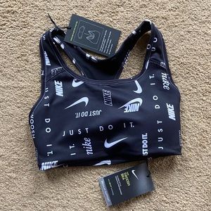 Nike Swoosh Bra